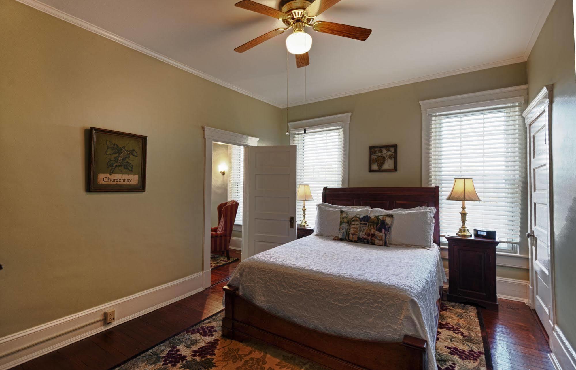 Steeles Tavern Manor Bed & Breakfast Raphine Εξωτερικό φωτογραφία